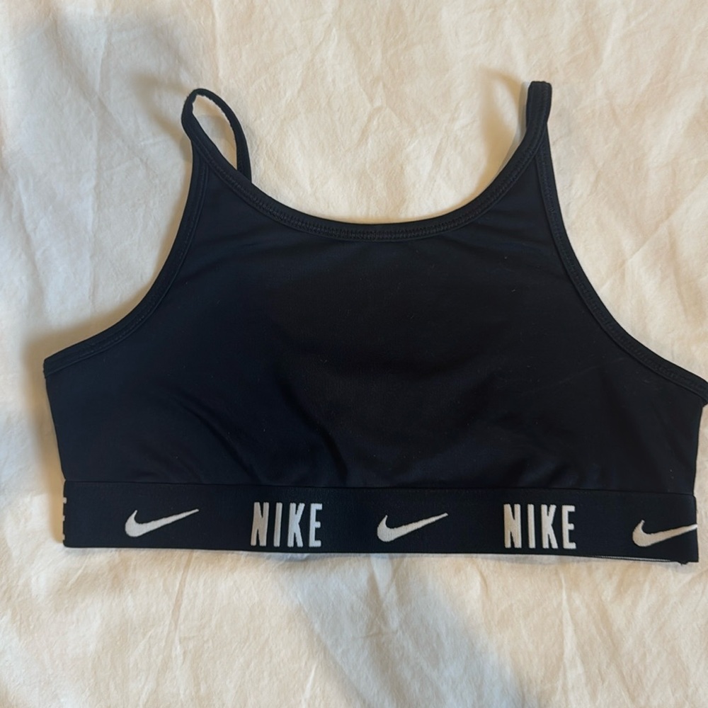 Girls Nike pro dry fit sports bra size large